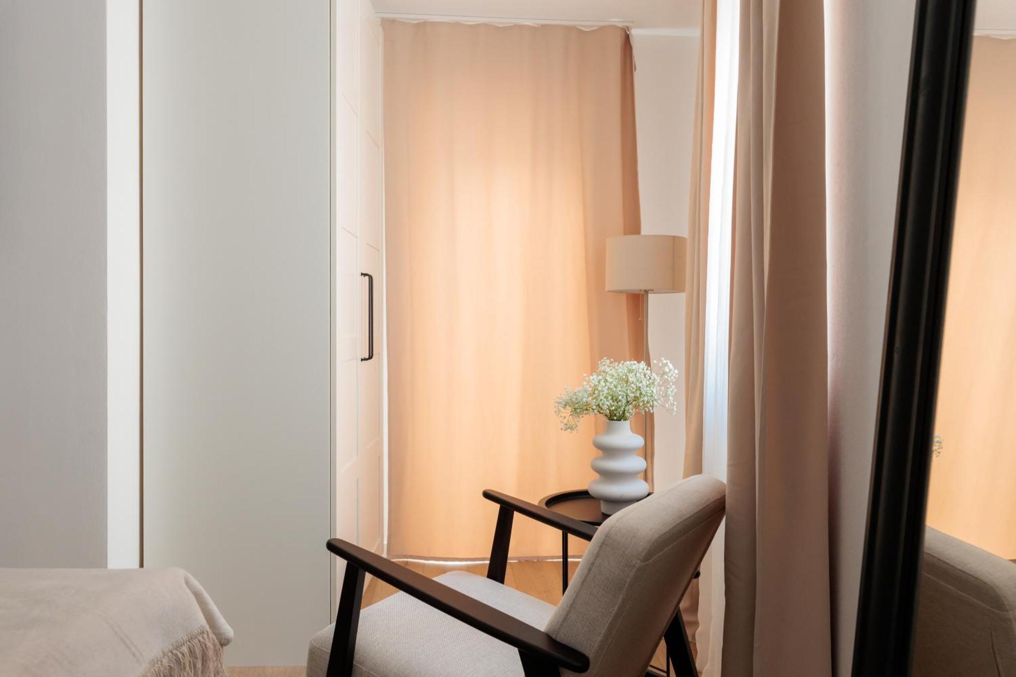 Barbara Ii - Luxury With Balcony Guest house *