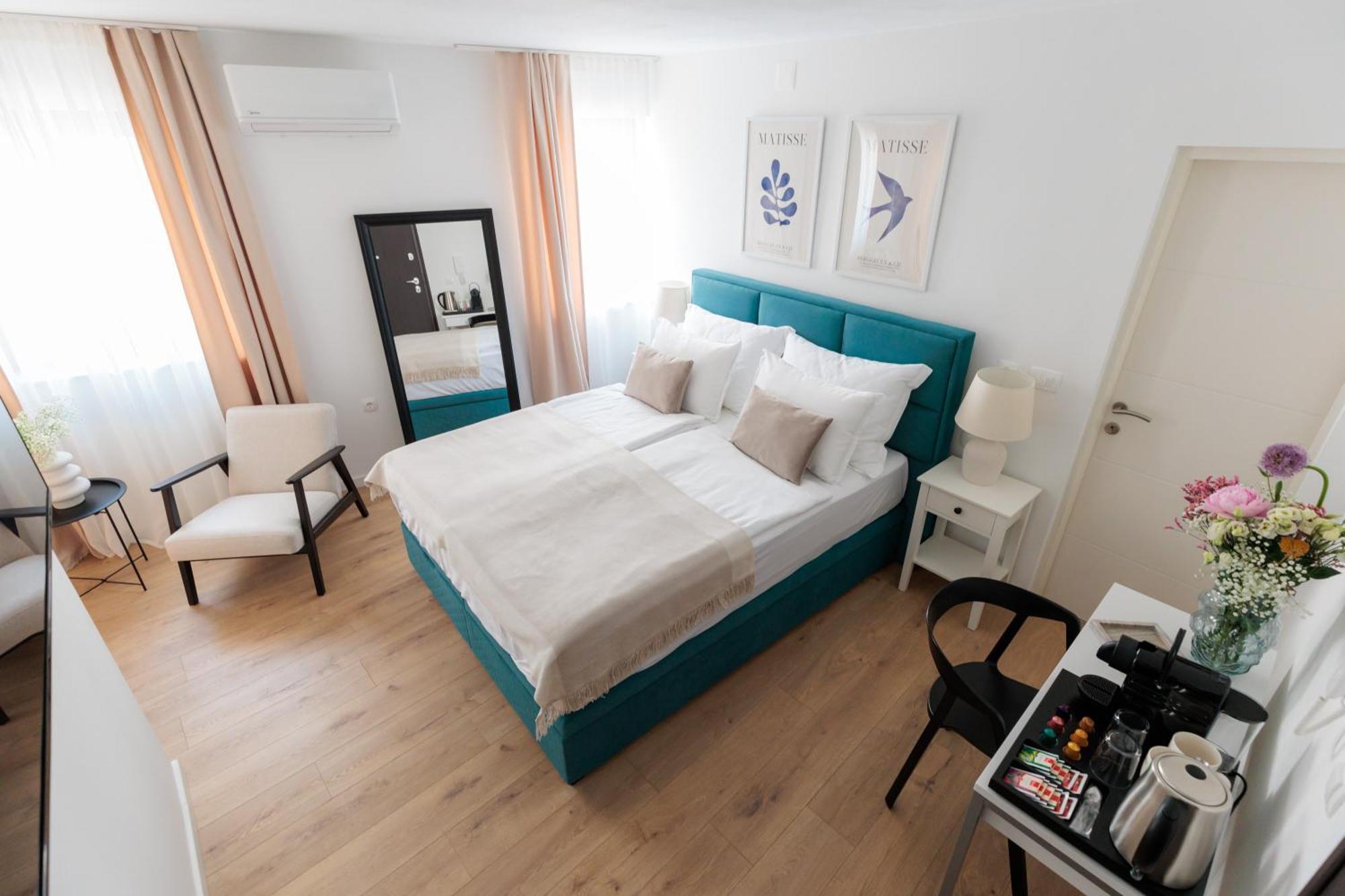 Barbara Ii - Luxury With Balcony Guest house *